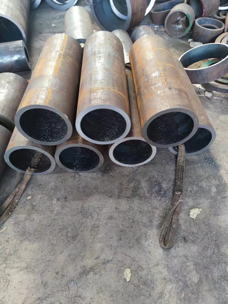 临泽临泽临泽12Cr1MovG无缝钢管切割